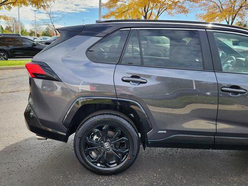 2025 Toyota RAV4 Hybrid SE