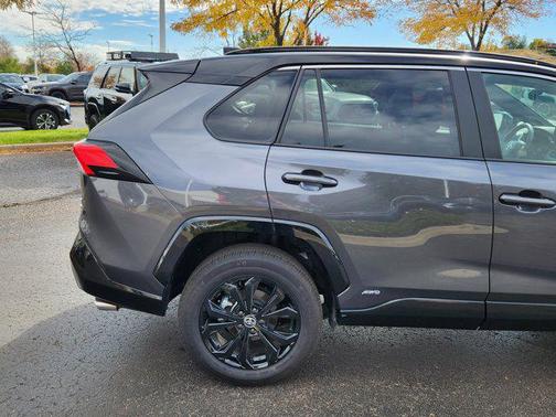 2025 Toyota RAV4 Hybrid SE