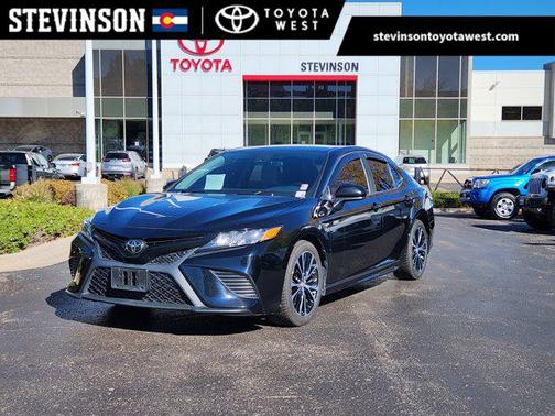 2020 Toyota Camry SE