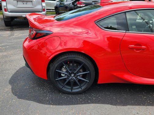 2024 Toyota GR86 Premium