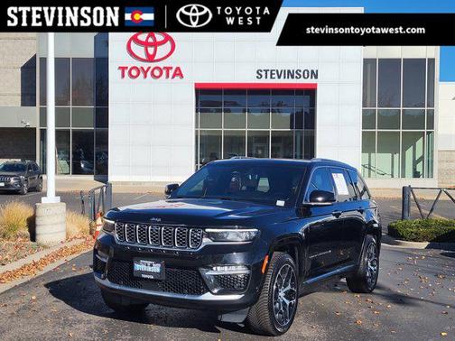 2022 Jeep Grand Cherokee Summit