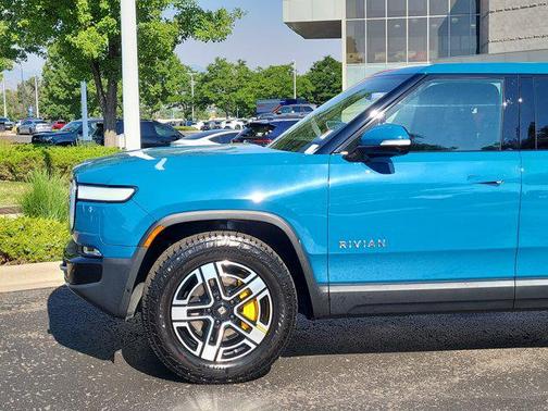2023 Rivian R1T Adventure Quad Motor Large Pack