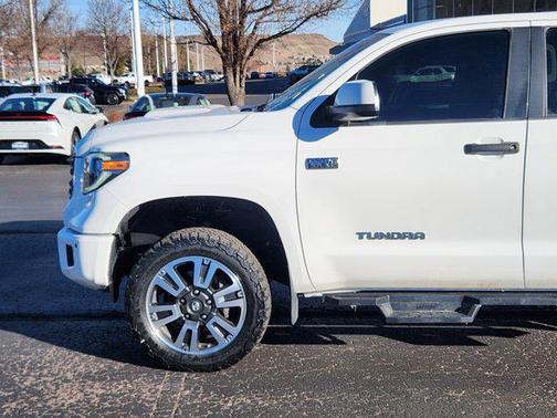 2018 Toyota Tundra SR5