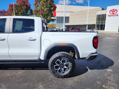 2024 GMC Canyon AT4X
