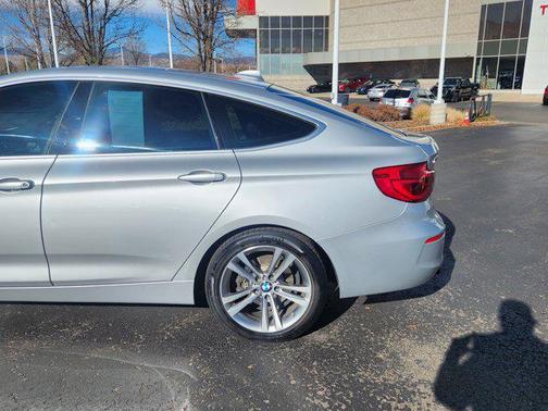 2017 BMW 330 Gran Turismo xDrive