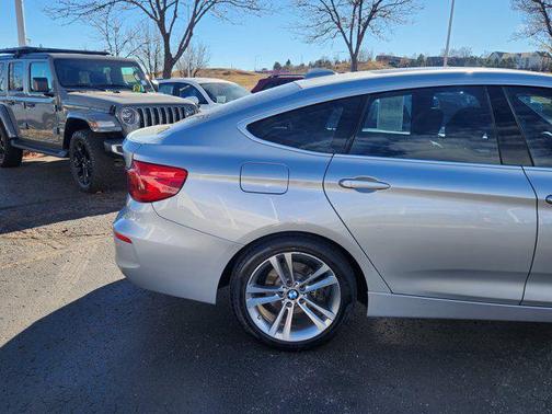 2017 BMW 330 Gran Turismo xDrive