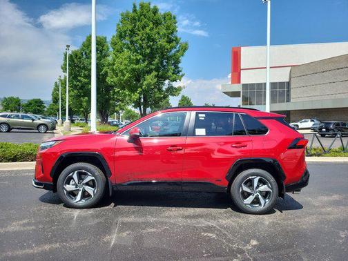 2025 Toyota RAV4 Hybrid SE