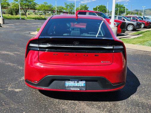 2025 Toyota Prius L