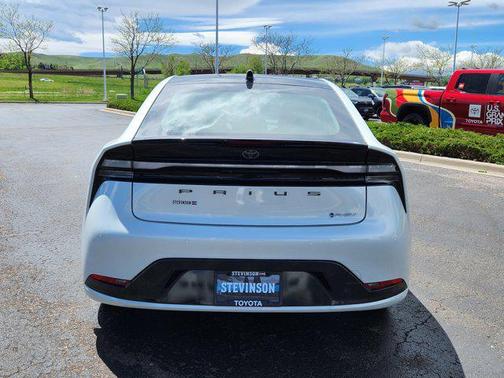 2025 Toyota Prius L
