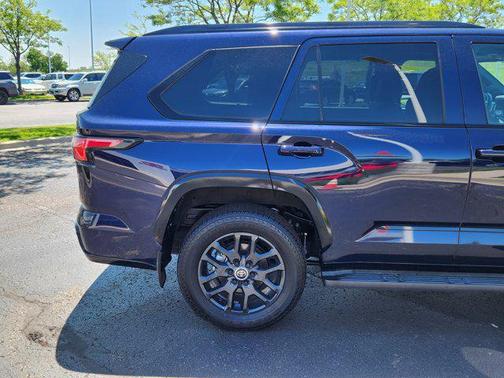 2024 Toyota Sequoia Platinum