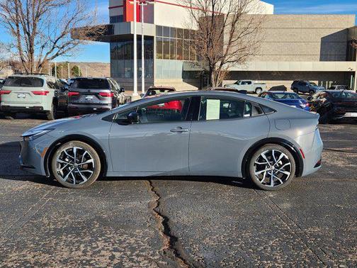 2025 Toyota Prius Plug-In Hybrid XSE