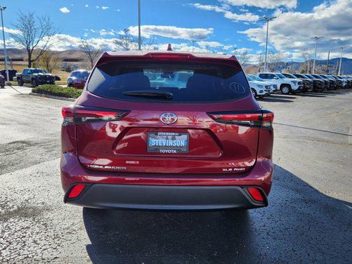 2026 Toyota Highlander XLE