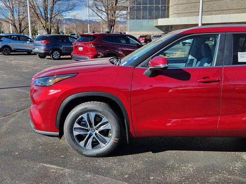 2026 Toyota Highlander XLE