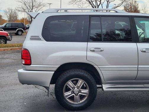 2006 Lexus LX 470 Base