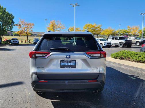 2021 Toyota RAV4 Hybrid XLE