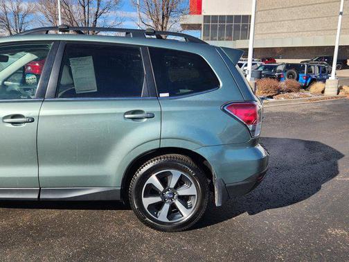 2017 Subaru Forester 2.5i Limited