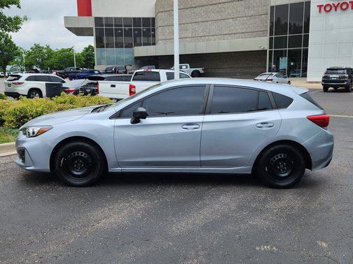 2019 Subaru Impreza 2.0i