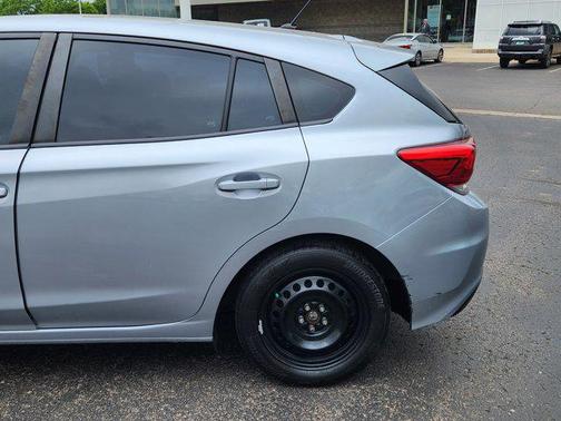 2019 Subaru Impreza 2.0i