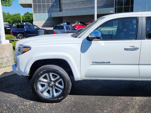 2017 Toyota Tacoma Limited