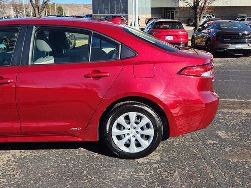 2025 Toyota Corolla Hybrid LE
