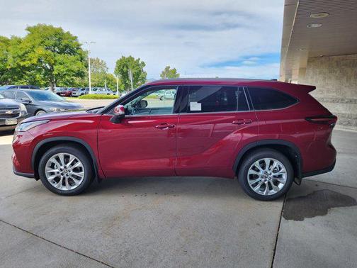 2025 Toyota Highlander Limited