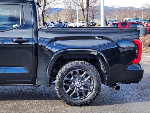 2023 Toyota Tundra Hybrid Platinum