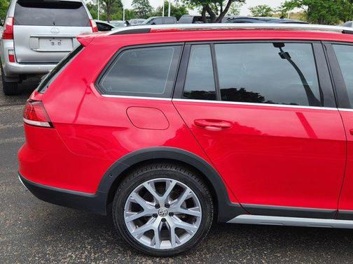 2019 Volkswagen Golf Alltrack TSI S