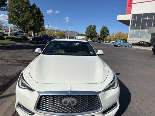 2019 INFINITI Q60 3.0T LUXE