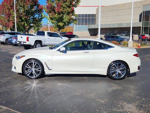 2019 INFINITI Q60 3.0T LUXE