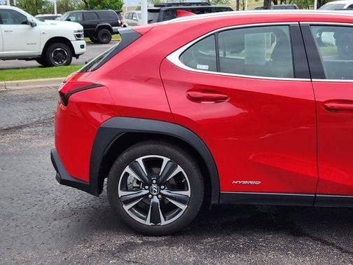 Redline 2021 Lexus UX 250h Luxury