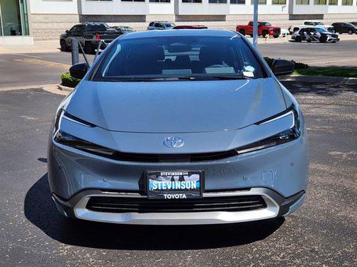 2026 Toyota Prius Plug-In Hybrid SE