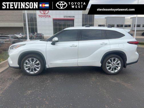 2022 Toyota Highlander Hybrid Limited