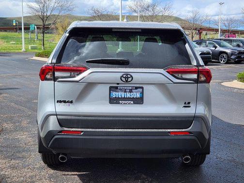 2025 Toyota RAV4 LE