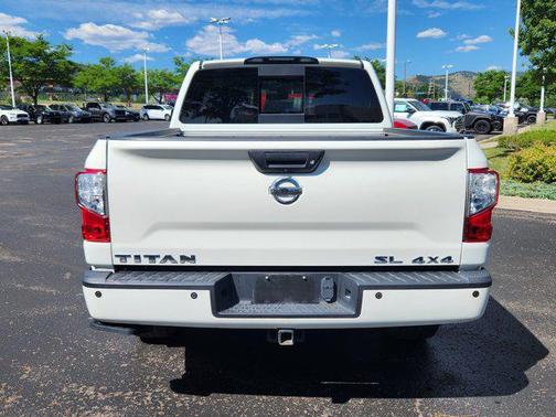 2017 Nissan Titan SL
