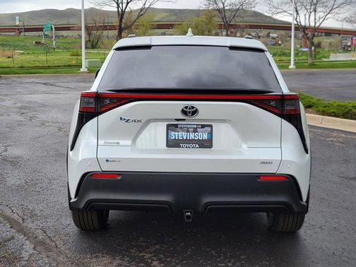 2025 Toyota bZ4X XLE