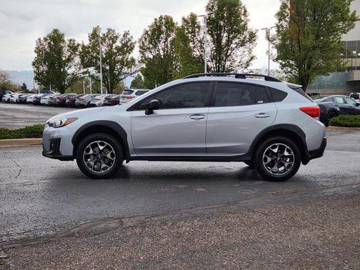 Ice Silver Metallic 2019 Subaru Crosstrek 2.0i