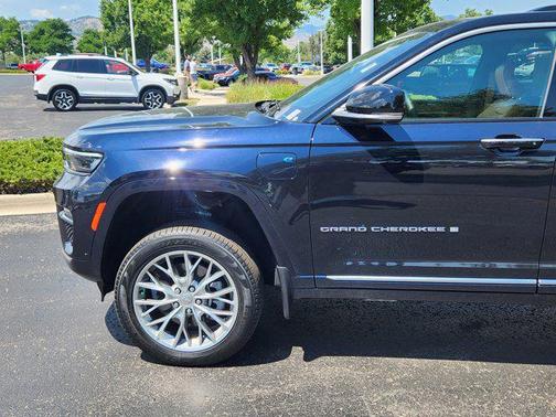 2024 Jeep Grand Cherokee 4xe Summit