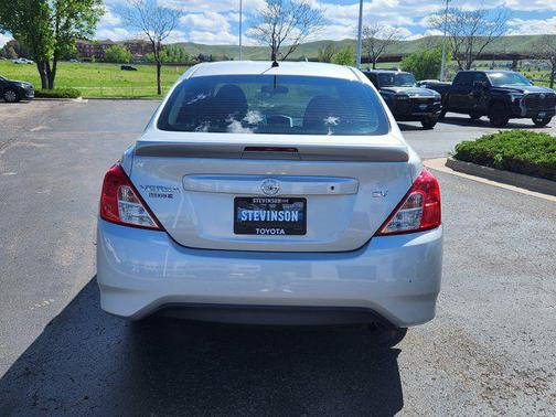 2017 Nissan Versa 1.6 SV