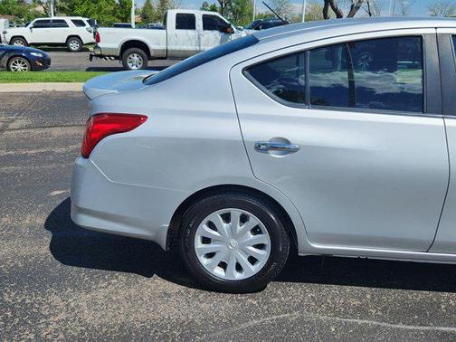 2017 Nissan Versa 1.6 SV