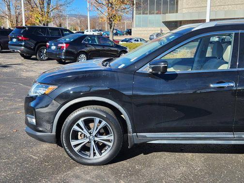 2017 Nissan Rogue SL