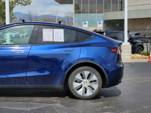 2023 Tesla Model Y Long Range Dual Motor All-Wheel Drive