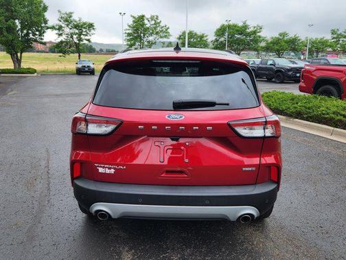 2020 Ford Escape Titanium