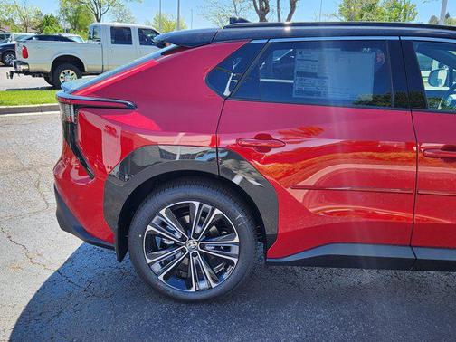 2025 Toyota bZ4X Limited