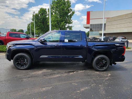 2025 Toyota Tundra Platinum