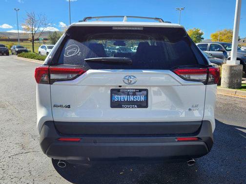 2025 Toyota RAV4 Hybrid LE