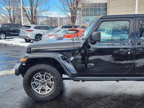 2021 Jeep Gladiator Sport S