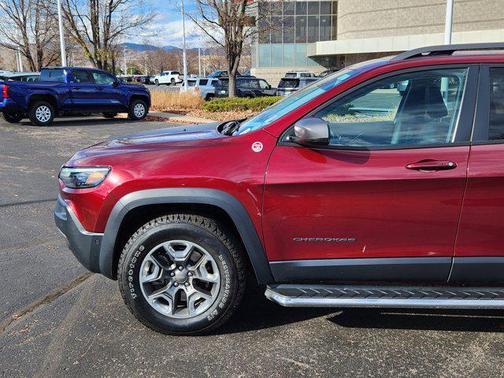 2019 Jeep Cherokee Trailhawk Elite