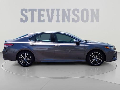 Predawn Gray Mica 2018 Toyota Camry SE