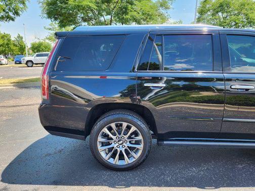 2020 Cadillac Escalade Premium Luxury