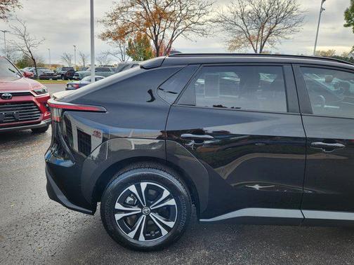 2024 Toyota bZ4X XLE